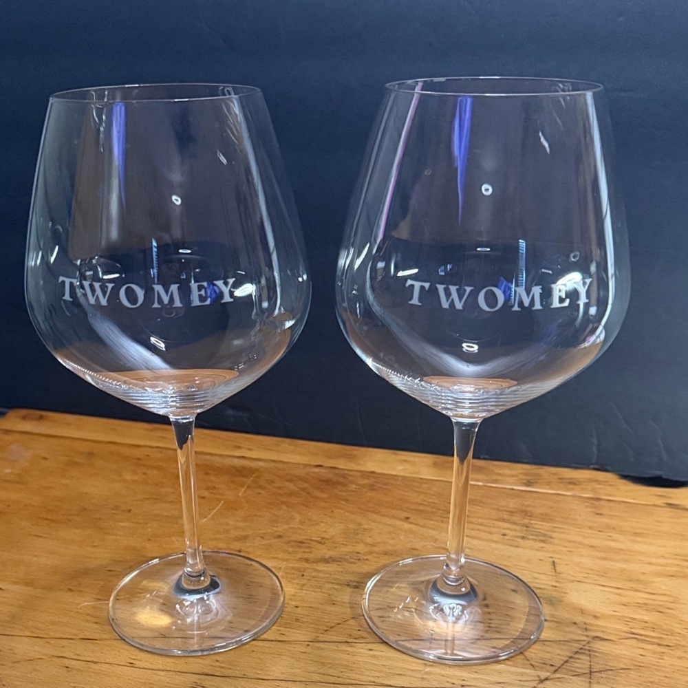 Schott Zwiesel Etched Crystal Red Wine Glasses Twomey Winery Healdsburg, Ca